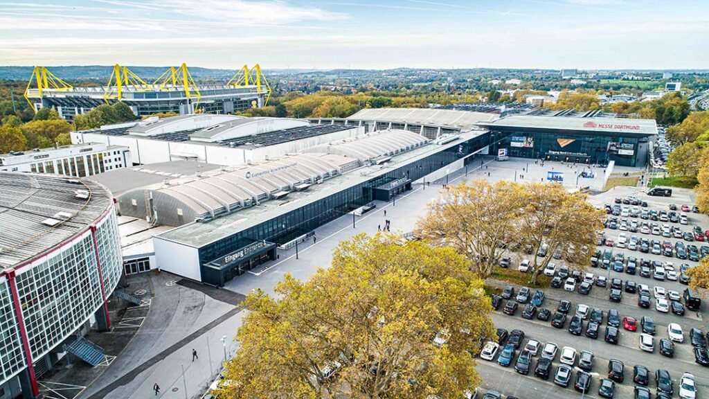 Als erste Fachmesse ihrer Art stellt die Buildinx vom 19. bis 21. November 2024 in Dortmund die gesamte Wertschöpfungskette innovativer Logistik- und Industrieimmobilien in den Mittelpunkt.